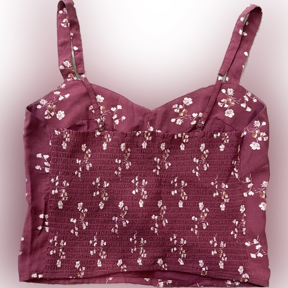 Abercrombie and Fitch red top size medium - Picture 4 of 5